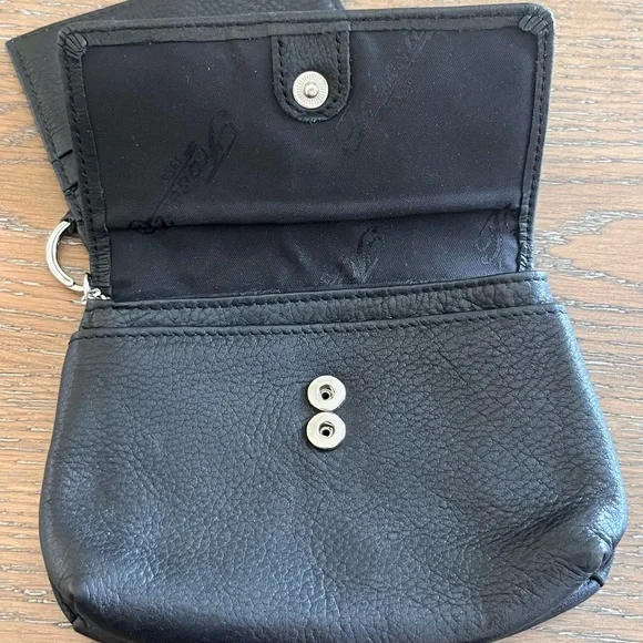 Fossil Black Floral Embossed Leather Key Pouch Wallet with ID Card Holder - Picture 5 of 11